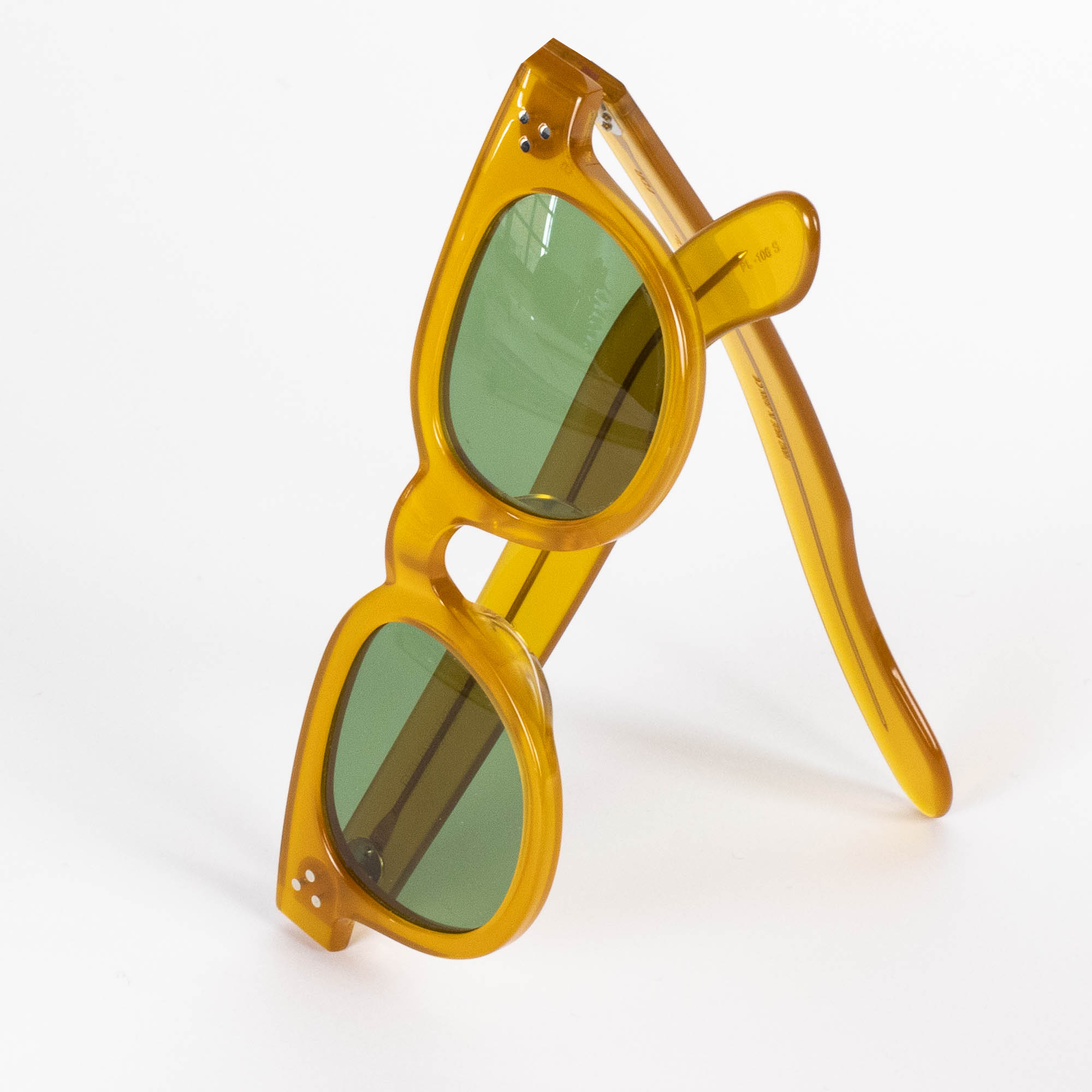 Julius Tart Optical - Bottega di Sguardi