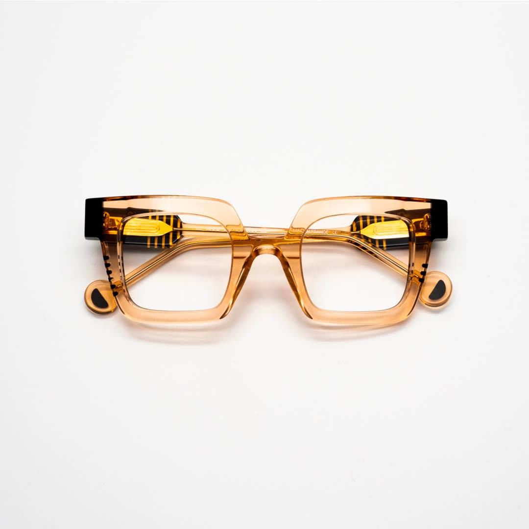 Julius Tart Optical - Bottega di Sguardi Julius Tart Optical - Bottega di Sguardi